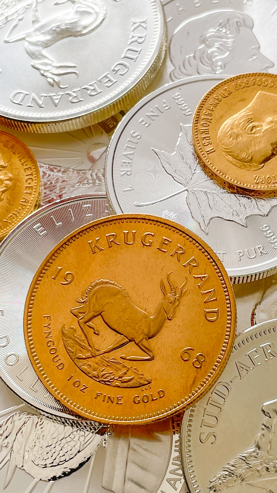 Goldmünzen Haufen Deutsches Reich und diverse andere